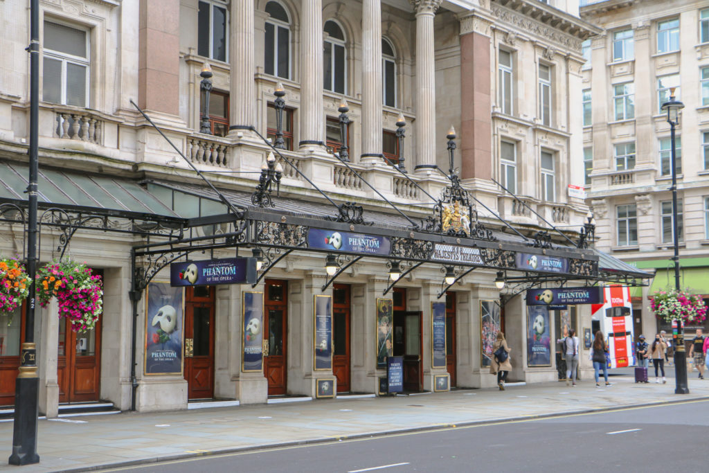 Theatre Review: Phantom of the Opera, Her Majesty's Theatre - A Simple ...